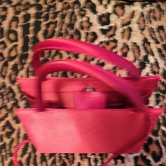 NEW Vibrant Red Satin Mini-Handbag with Tassel, 7.5" x 7.5" - Picture 6 of 12